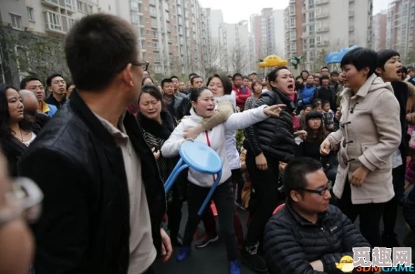 需要妈妈播种 美国超现实情况：儿童教育危机引发家长集体抗议，社会各界呼吁关注家庭角色