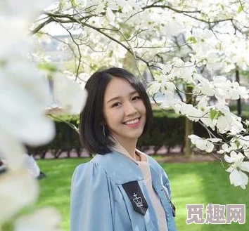 美女扒开下面无遮挡免费视频，近日引发热议，网友们纷纷讨论其背后的文化现象与社会影响