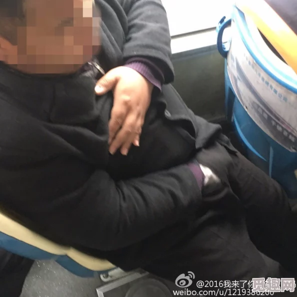 公交车强摁做开腿呻吟h男男后续情节流出完整版视频资源已更新